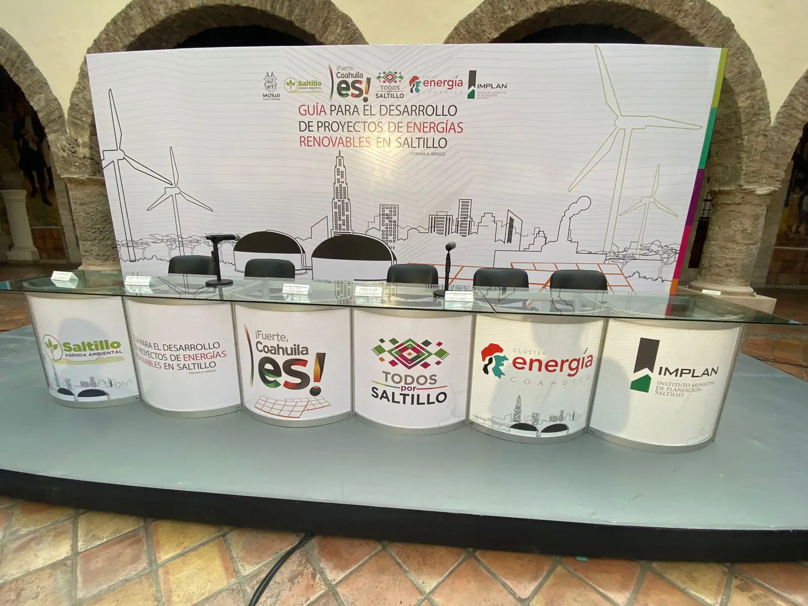Imagen relacionada con el catálogo de Expo Contacto
